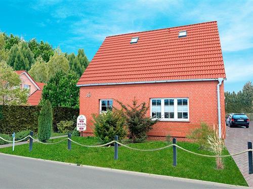 Holiday Home/Apartment - 4 persons -  - Am Norderfeld - 18347 - Wustrow