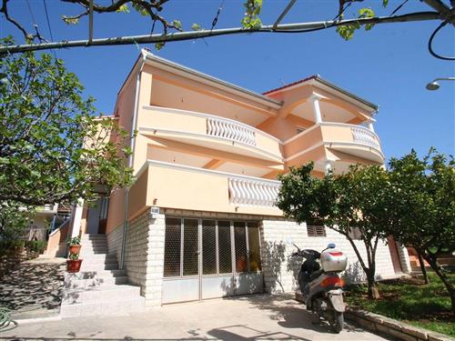 Holiday apartment - 6 persons -  - Zadarska - 23210 - Biograd Na Moru