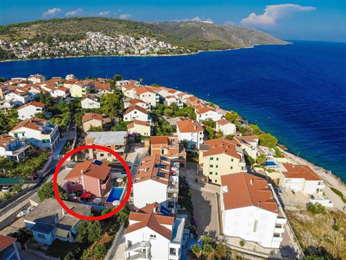 Feriehus - 9 personer -  - Frane Krste Frankopana - 21223 - Okrug Gornji