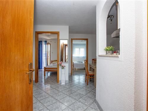 Holiday Home/Apartment - 5 persons -  - Jezera - 22242 - Jezera