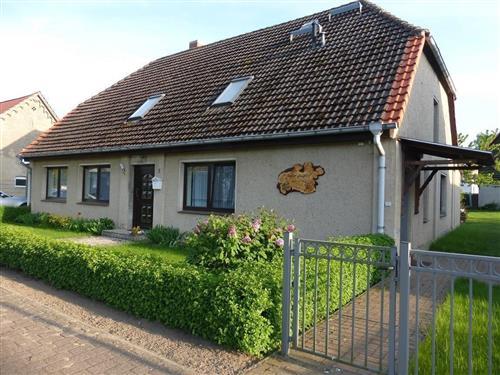 Holiday Home/Apartment - 4 persons -  - Boraustr - 19374 - Domsühl