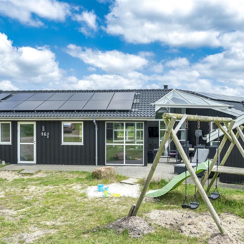 Sommerhus - 12 personer -  - Mosevej - Vejers Nordøst - 6853 - Vejers Strand