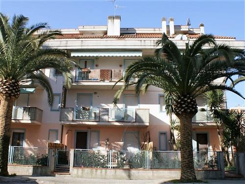 Holiday Home/Apartment - 6 persons -  - San Benedetto Del Tronto - 63074