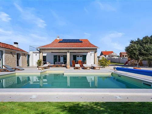 Feriehus - 7 personer -  - Glavna cesta - Vodice-Skradin - 22213 - Krkovic