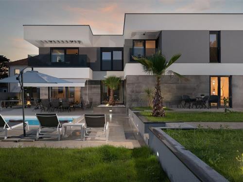 Villa - 10 personer -  - 23232 - Nin