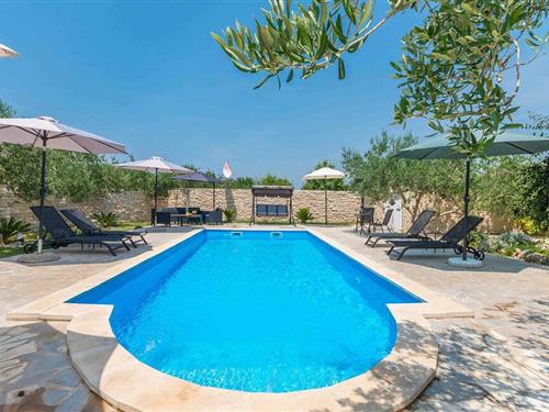 Holiday apartment - 4 persons -  - Bosutska - 23210 - Biograd Na Moru