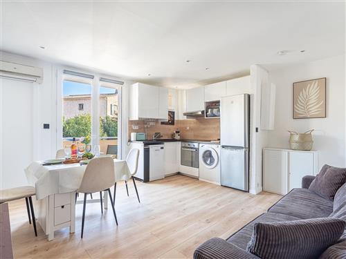 Holiday apartment - 4 persons -  - La Seyne Sur Mer, Les Sablettes - 83500