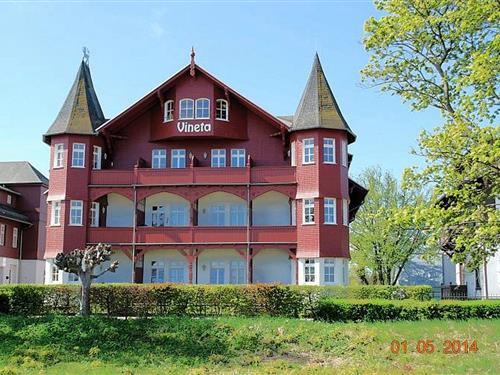 Holiday Home/Apartment - 5 persons -  - Strandpromenade - 17429 - Seebad Bansin