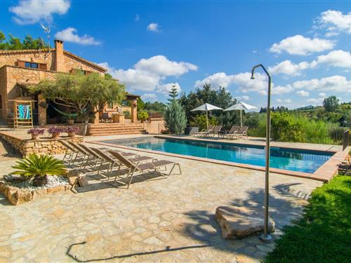 Holiday home - 9 persons -  - Poligono Poligon - Sa Tortova, Manacor - 07500 - Manacor