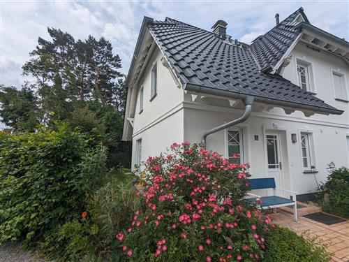 Sommerhus - 6 personer -  - Südstraße - 18375 - Born