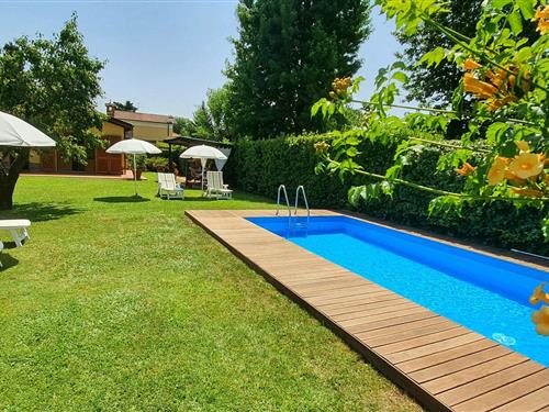 Holiday Home/Apartment - 2 persons -  - 55010 - Capanori