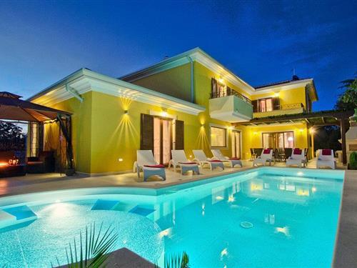 Holiday home - 13 persons -  - Cimulje - Banjole - 52100 - Pula