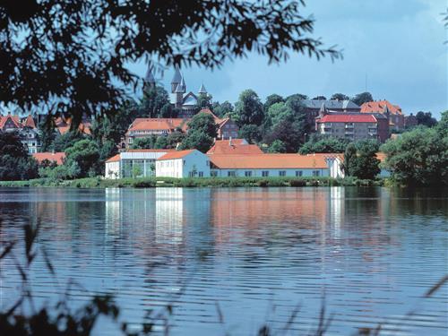 Golf Hotel Viborg & Salonen - Afslapning og hygge i idyllen ved søerne i Viborg
