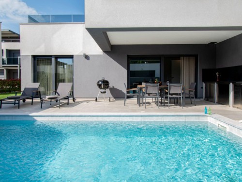 Holiday home - 8 persons -  - 52203 - Pula/Banjole