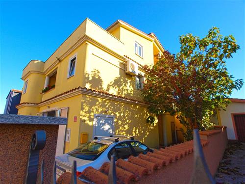 Holiday Home/Apartment - 3 persons -  - Valmade - 52100 - Pula