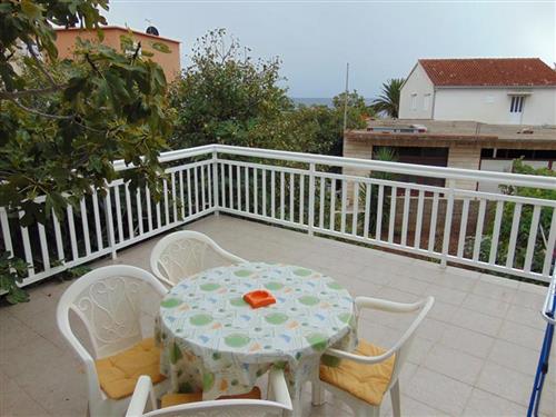 Holiday Home/Apartment - 3 persons -  - Sucuraj - 21469 - Sucuraj