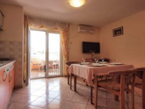 Holiday apartment - 4 persons -  - 22211 - Vodice