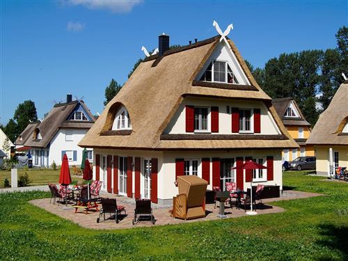 Sommerhus - 9 personer -  - Espenweg - 18551 - Glowe
