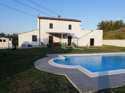 Holiday home - 4 persons -  - 65010 - Picciano