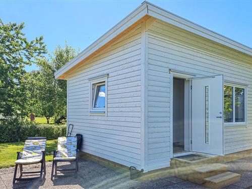 Holiday home - 3 persons -  - Nordhemsgatan - 534 34 - Vara