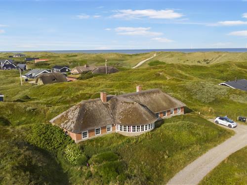 Sommerhus - 10 personer -  - Viktoriavej - Vejlby Klit - 7673 - Harboøre