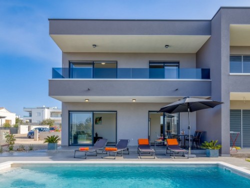 Holiday home - 12 persons -  - Peroj - 52212 - Peroj