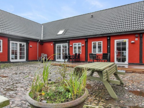 Holiday apartment - 5 persons -  - Haregade 14, lejl. - 3720 - Åkirkeby