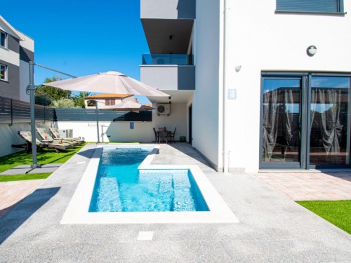 Holiday apartment - 5 persons -  - 52203 - Medulin