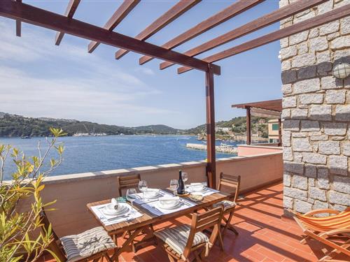 Holiday Home/Apartment - 4 persons -  - Lungomare De Gasperi snc - 57036 - Porto Azzurro