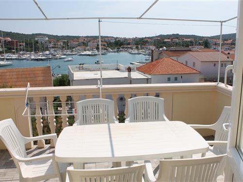 Holiday Home/Apartment - 4 persons -  - Jezera - 22242 - Jezera