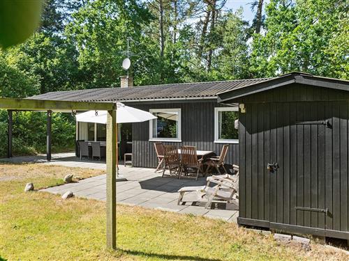 Holiday Home/Apartment - 4 persons -  - Sluseparken - Østre Sømark - 3720 - Åkirkeby