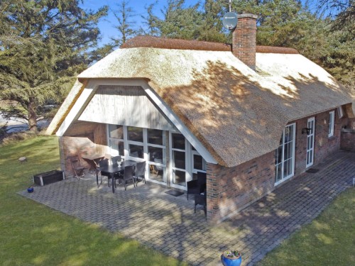 Sommerhus - 8 personer -  - Viktoriavej - Vejlby Klit - 7673 - Harboøre