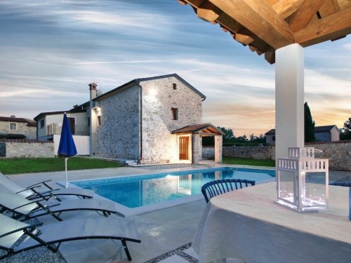 Holiday home - 5 persons -  - 52445 - Baderna