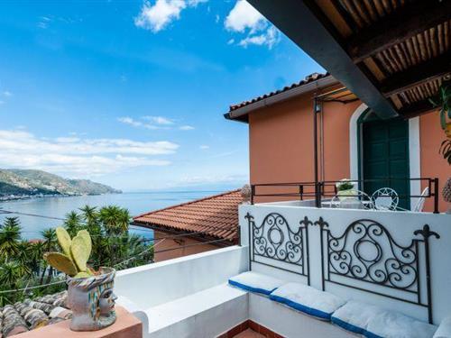 Ferienhaus - 3 Personen -  - 98039 - Taormina