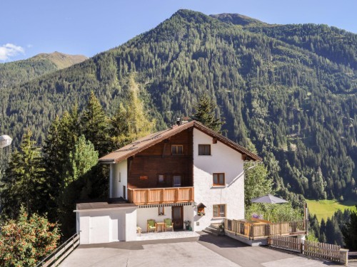 Holiday home - 10 persons -  - 6555 - Kappl