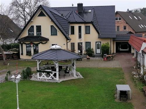 Holiday Home/Apartment - 5 persons -  - Göhrener Chaussee - 18586 - Baabe (Ostseebad)