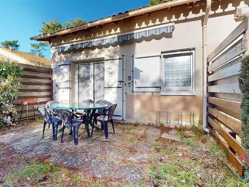 Holiday home - 6 persons -  - Allée des Genêts - La Tremblade - 17390 - Ronce-Les-Bains