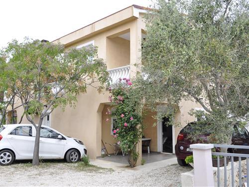 Holiday Home/Apartment - 3 persons -  - Vir - 23234 - Vir