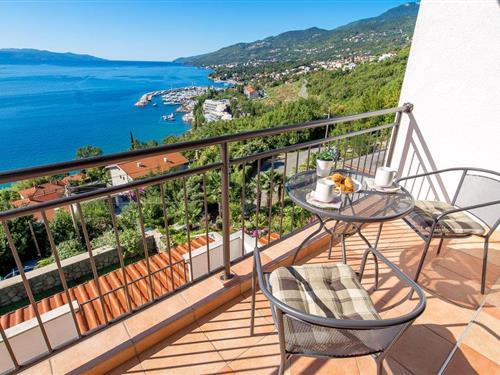 Holiday apartment - 8 persons -  - Ulica Antona Raspora - 51410 - Opatija
