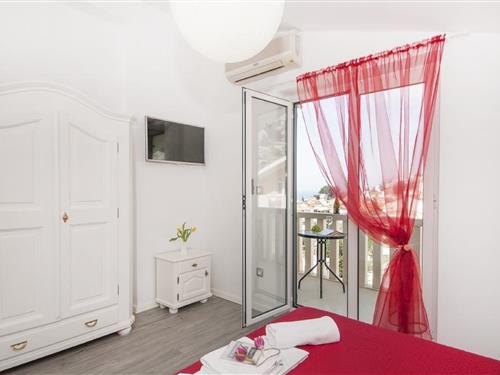 Holiday apartment - 3 persons -  - 21320 - Baška Voda