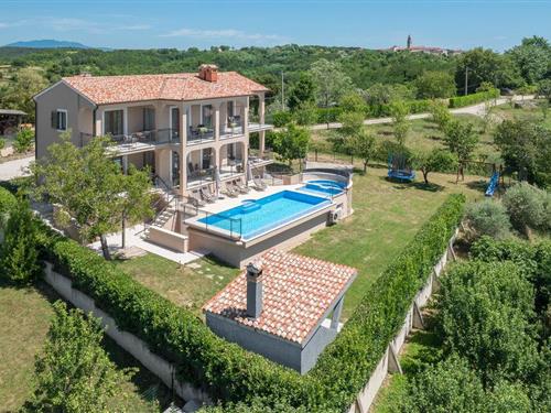 Feriehus - 10 personer -  - Brigi - Motovun-Novaki Motovunski - 52423 - Novaki Motovunski