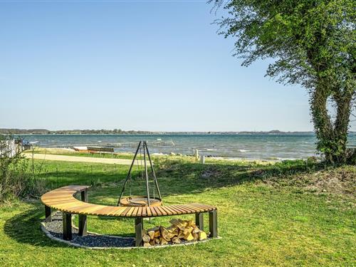 Sommerhus - 4 personer -  - Strandvejen Grønninghoved - Grønninghoved - 6093 - Sjølund