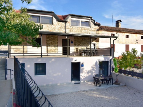 Holiday apartment - 5 persons -  - Markovac - 52460 - Plovanija