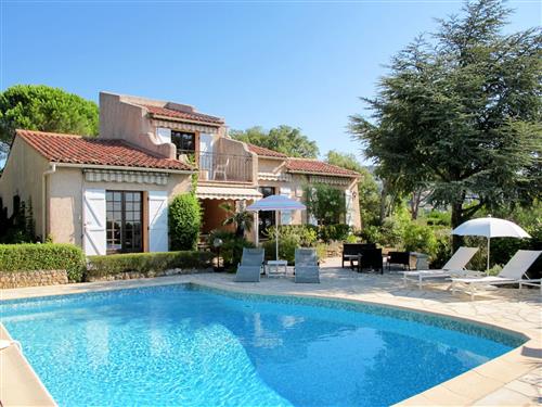 Holiday home - 6 persons -  - Les Issambres - 83380