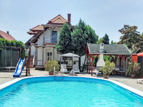 Ferienwohnung - 5 Personen -  - 8647 - Balatonmariafurdo