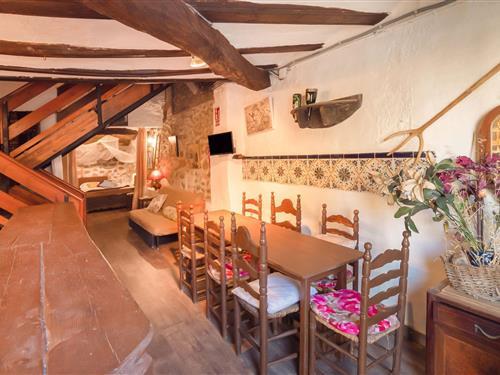 Feriehus - 7 personer -  - 22585 - Tolva