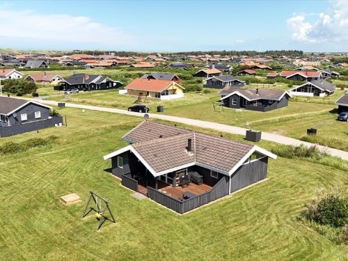 Sommerhus - 10 personer -  - Neerlandiavej - Vejlby Klit - 7673 - Harboøre
