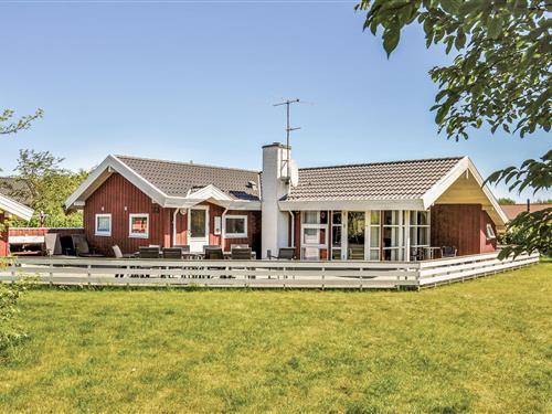 Sommerhus - 9 personer -  - Strandparken - Hasmark - 5450 - Otterup