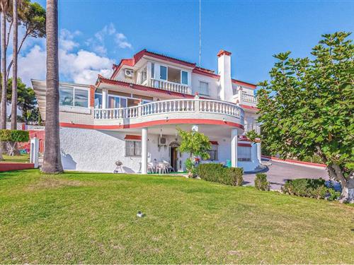 Holiday apartment - 6 persons -  - Camino De Lago - Torremolinos - 29140 - Malaga