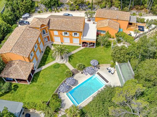 Holiday home - 10 persons -  - Chemin De Lancyre - 30260 - Cannes-Et-Clairan